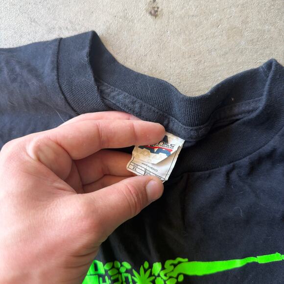 VINTAGE Y2K JUST HIT IT NIKE PARODY T-SHIRT WEED MARIJUANA GRAPHIC MENS XL - Picture 4 of 5